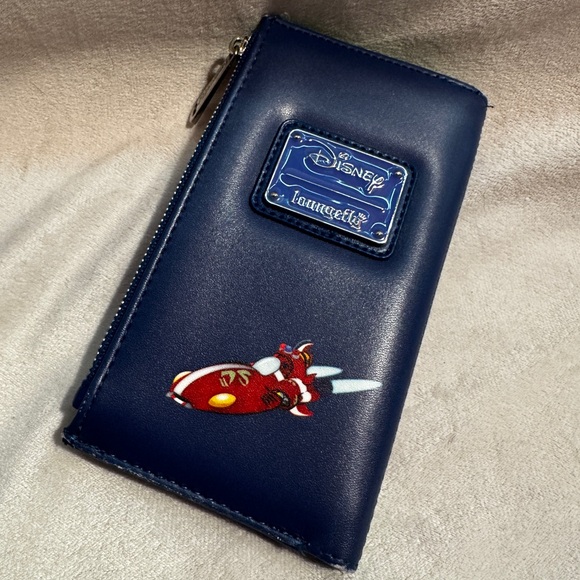 Loungefly Handbags - Disney Loungefly Stitch Wallet EUC